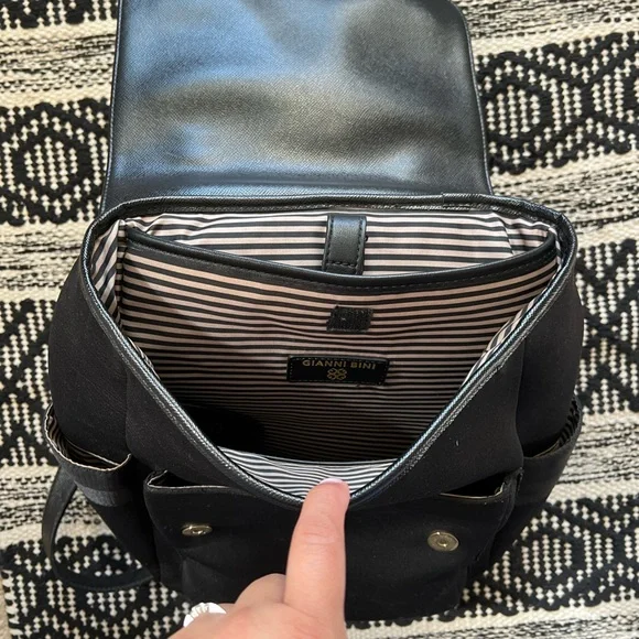 Gianni Bini black neoprene backpack / laptop sleeve - Picture 4 of 4
